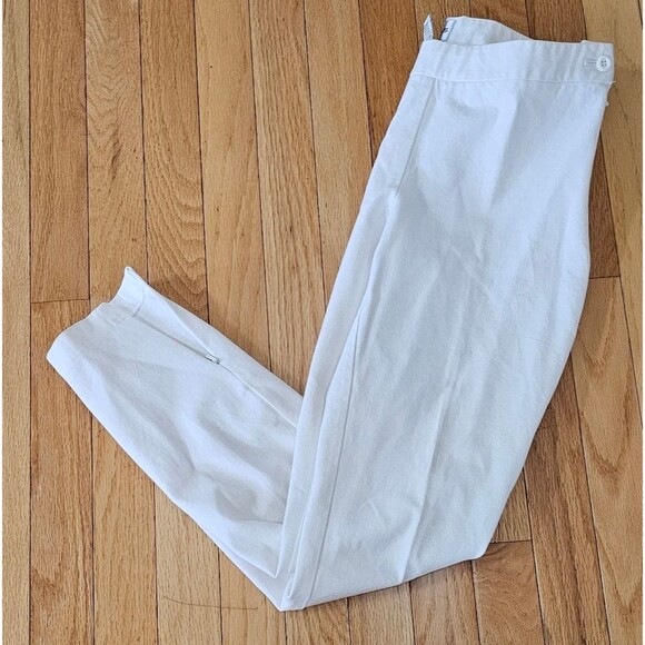 Chico's Cropped Capri White Pants, Size 0. Excellent Condition - Picture 2 of 4